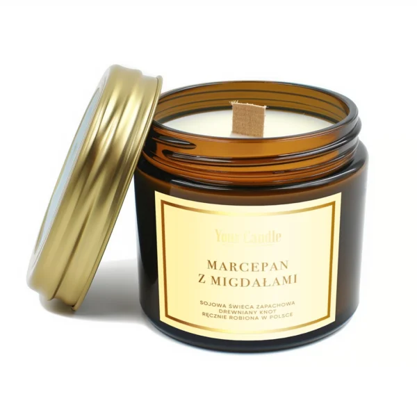 ŚWIECA SOJOWA ZAPACHOWA Z DREWNIANYM KNOTEM MARCEPAN Z MIGDAŁAMI 120 ml – YOUR CANDLE SuryaPrema