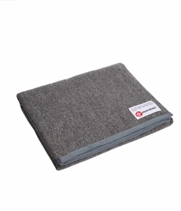 Wełniany koc do jogi Manduka Recycled Wool Blanket – Sediment SuryaPrema